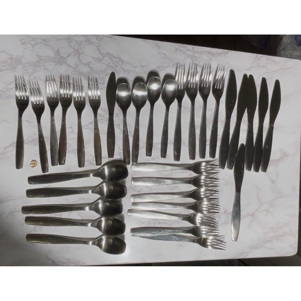 Gourmet Settings Non Stop GS 33-Piece 18/10 Stainless Flatware Mid Century